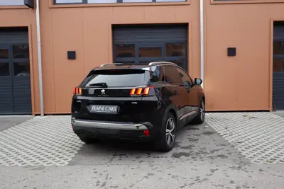 Peugeot 3008 1.2 PureTech — SUV polyvalent, toit panoramique, faible consommation — Thumbnail 8