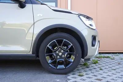 Suzuki Ignis 1.2i Hybrid — Citadine écologique avec garantie 3 ans — tableau de bord