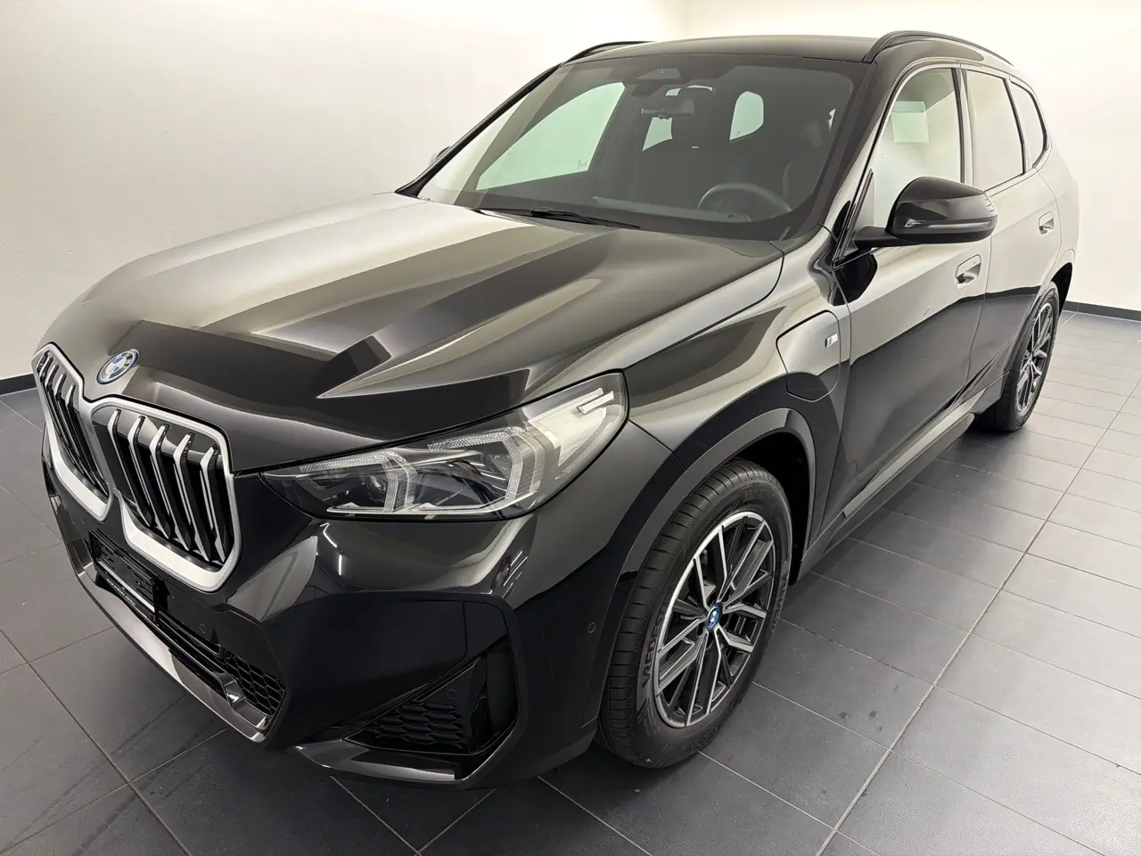 BMW X1 xDrive 25e M Sport 2025 — Hybride rechargeable sportif, premier propriétaire