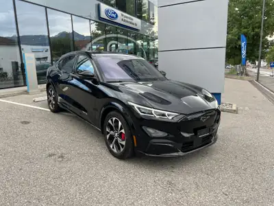 Ford Mustang MACH-E AWD 91 kWh — SUV électrique haute performance, 91'300 km — Außenansicht