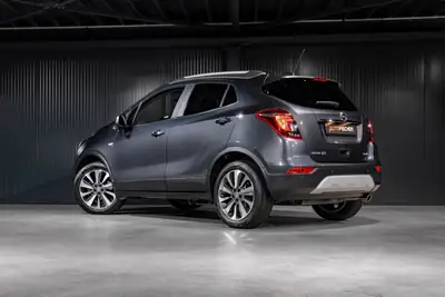 Opel Mokka X 1.4i Turbo 4WD — SUV compact performant, sans sinistre — côté