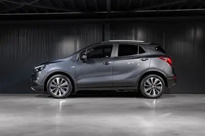 Opel Mokka X 1.4i Turbo 4WD — SUV compact performant, sans sinistre — Miniature 9