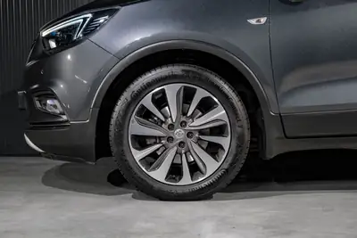 Opel Mokka X 1.4i Turbo 4WD — SUV compact performant, sans sinistre — Miniature 23