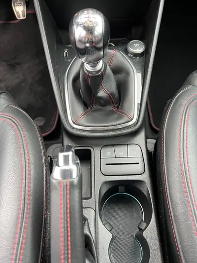 Ford Fiesta 1.0 SCTi ST Line 2019 — Citadine dynamique, équipée et économe — Miniatur 10