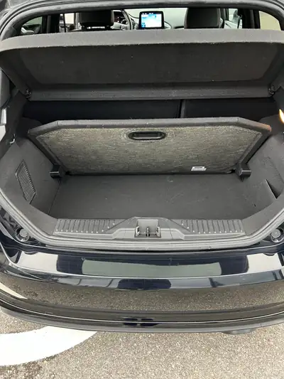 Ford Fiesta 1.0 SCTi ST Line 2019 — Citadine dynamique, équipée et économe — Miniatur 13