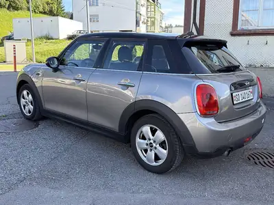 MINI Cooper 1.5i — Citadine dynamique, 89'000 km, essence manuelle — interior
