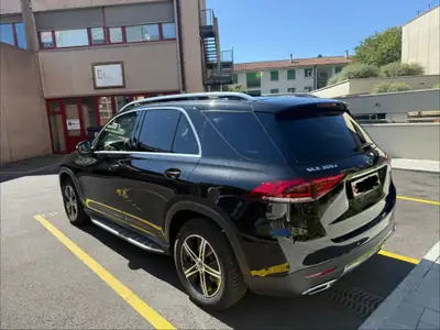 Mercedes-Benz GLE 300 d 4MATIC — SUV premium diesel, 38 400 km seulement — côté