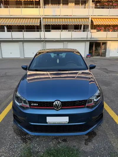 VW Polo 1.8 TSI GTI DSG — Sportivité compacte, 110'000 km seulement — côté