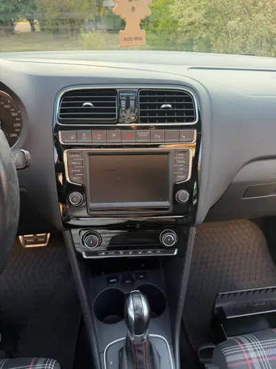 VW Polo 1.8 TSI GTI DSG — Sportivité compacte, 110'000 km seulement — détail