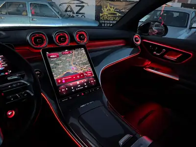 Mercedes-Benz GLC 43 AMG Coupé — Performance hybride 421 ch, 4Matic, finition premium — Miniature 29