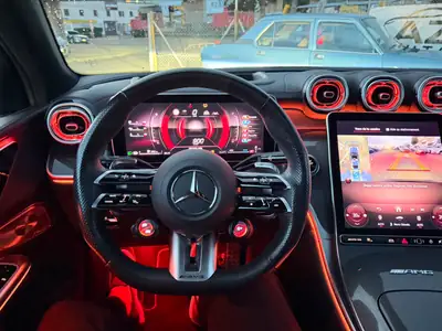 Mercedes-Benz GLC 43 AMG Coupé — Performance hybride 421 ch, 4Matic, finition premium — Miniature 31