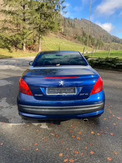 Peugeot 207 Cabriolet 1.6 Sport — Décapotable élégante, parfait état, 98 500 km — côté