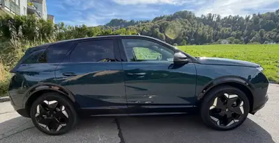 Opel Grandland-e Ultimate AWD — SUV électrique haute performance, quasi-neuf à 770 km — Miniature 12