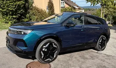 Opel Grandland-e Ultimate AWD — SUV électrique haute performance, quasi-neuf à 770 km — Miniature 14