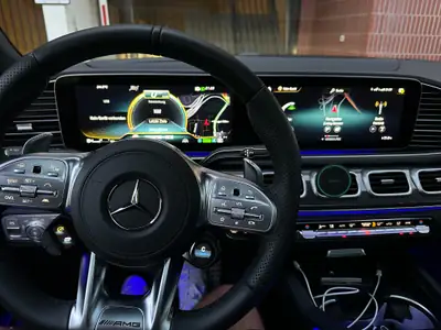 Mercedes-Benz GLE 53 AMG 4matic+ — SUV performant hybride, 112'000 km, blanc élégant — détail