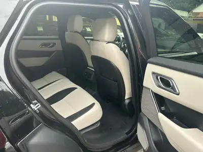 Land Rover Range Rover Velar 3.0 D 300 — Diesel puissant, design premium, 162'000 km — intérieur
