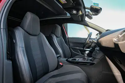 Peugeot 308 SW 1.2 THP Allure — Break pratique, toit panoramique, véhicule sans sinistre — Miniatur 11