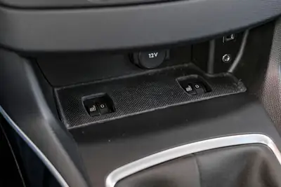 Peugeot 308 SW 1.2 THP Allure — Break pratique, toit panoramique, véhicule sans sinistre — Miniatur 21