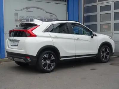 Mitsubishi Eclipse Cross 1.5 T-Mivec Style 4WD — SUV compact polyvalent, seulement 72 400 km — interni