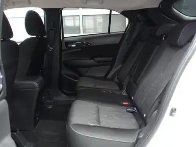 Mitsubishi Eclipse Cross 1.5 T-Mivec Style 4WD — SUV compact polyvalent, seulement 72 400 km — Miniatura 19