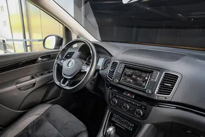 VW Sharan 2.0 TDI Highline 4Motion — Monospace premium, 65 000 km, traction intégrale — Miniature 15