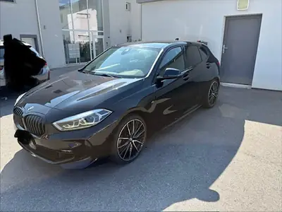 BMW 120i M Sport Pro — Berline dynamique, 74000 km, moteur 1.998 cc — fianco