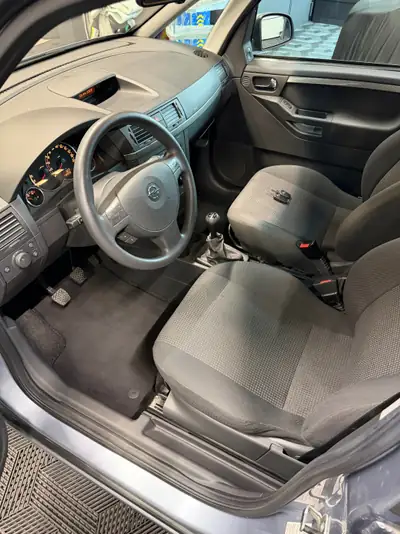 Opel Meriva 1.8i 16V Enjoy — Monospace compact fiable, entretien soigné — détail