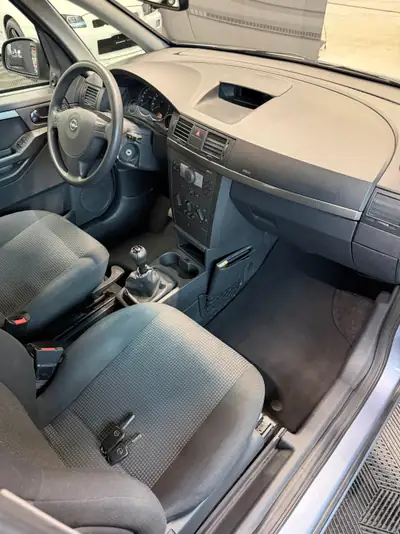 Opel Meriva 1.8i 16V Enjoy — Monospace compact fiable, entretien soigné — Miniature 8