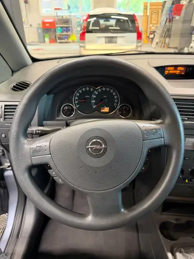 Opel Meriva 1.8i 16V Enjoy — Monospace compact fiable, entretien soigné — Miniature 11