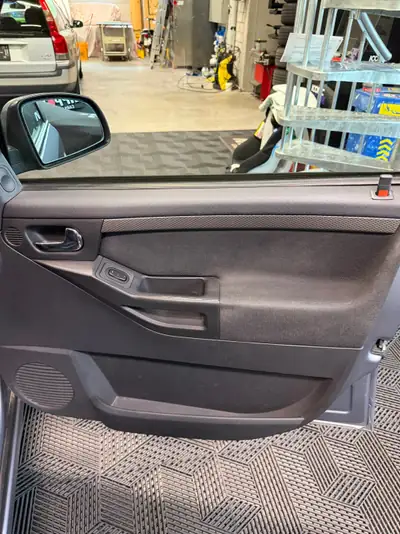 Opel Meriva 1.8i 16V Enjoy — Monospace compact fiable, entretien soigné — Miniature 15