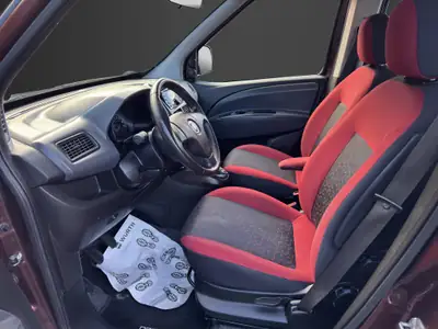 Fiat Doblò 1.4 T-jet Dynamic — Monospace polyvalent, entretien certifié — Miniatura 11
