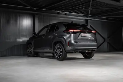 Toyota Yaris Cross 1.5 e-CVT — Hybride compact, neuf avec 9900 km seulement — Miniatur 9