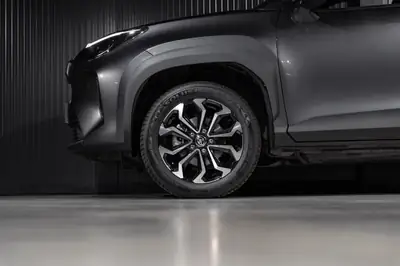 Toyota Yaris Cross 1.5 e-CVT — Hybride compact, neuf avec 9900 km seulement — Miniatur 27