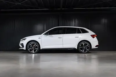 Skoda Scala 1.5 TSI Monte Carlo — Berline dynamique, garantie constructeur 5 ans, toit panoramique — arrière