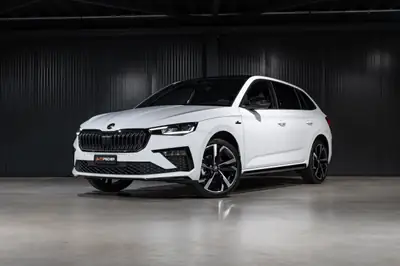 Skoda Scala 1.5 TSI Monte Carlo — Berline dynamique, garantie constructeur 5 ans, toit panoramique — vue extérieure