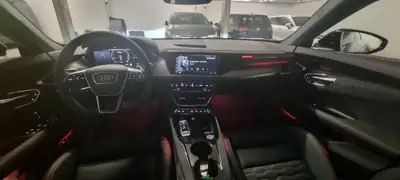Audi RS e-tron GT quattro 2021 — Gran turismo électrique haute performance, 82'000 km — arrière