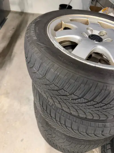 Volvo V70 2.5T — Break suédois fiable, frais révisé et 8 pneus neufs — Miniatura 19