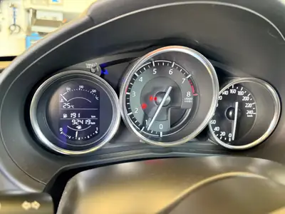 Mazda MX-5 1.5 Skyactiv G-131 Challenge — Cabriolet légendaire, roadster pur 2016 — détail