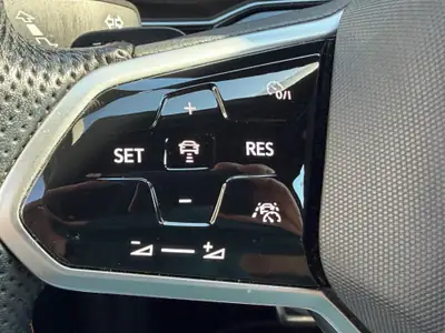 VW Polo 2.0 TSI GTI DSG — Sportive compacte, 207 ch et boîte auto — Miniature 8
