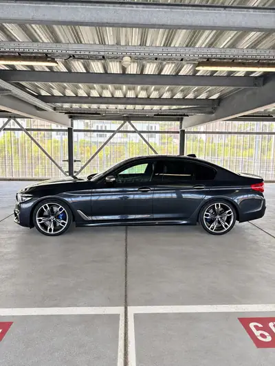 BMW M550i xDrive — Berline de luxe 462 ch, entretien BMW inclus jusqu'à 100'000 km — interior