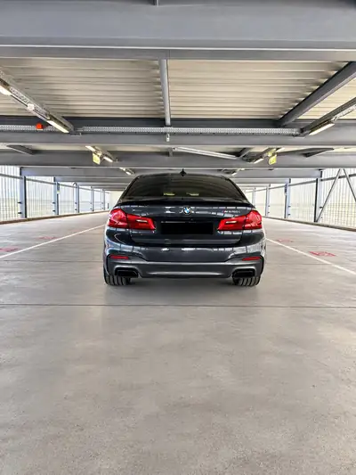 BMW M550i xDrive — Berline de luxe 462 ch, entretien BMW inclus jusqu'à 100'000 km — detail
