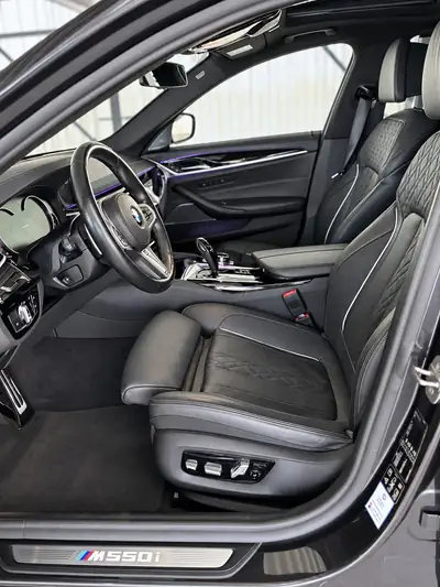BMW M550i xDrive — Berline de luxe 462 ch, entretien BMW inclus jusqu'à 100'000 km — Thumbnail 9
