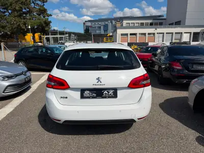 Peugeot 308 SW 1.6 BlueHDI — Break économique, faible consommation, garantie 2 ans — Armaturenbrett