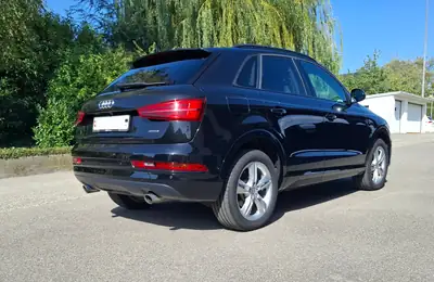 Audi Q3 2.0 TFSI Sport Quattro — SUV compact polyvalent, première main, 90 000 km — Seitenansicht