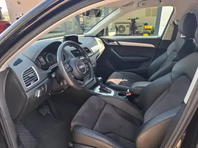 Audi Q3 2.0 TFSI Sport Quattro — SUV compact polyvalent, première main, 90 000 km — Innenraum