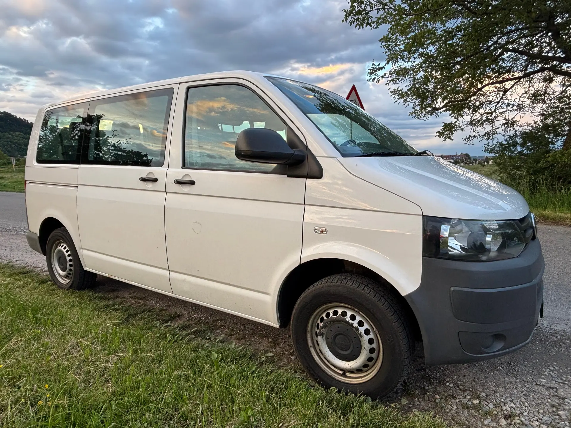VW T5 2012 — Minibus 9 places diesel robuste, 220'000 km