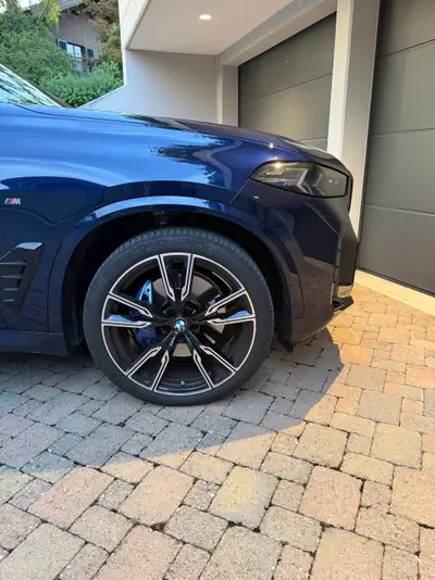 BMW X5 40d xDrive M Sport Pro — SUV premium diesel 2024, 22'000 km seulement — interni