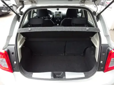 Nissan Micra 1.2 Tekna 2016 — Citadine fiable, sans accident, équipée — Miniature 11