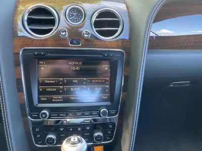 Bentley Continental 4.0 V8 — Coupé de prestige, 113 000 km, sans sinistre — Miniatur 10