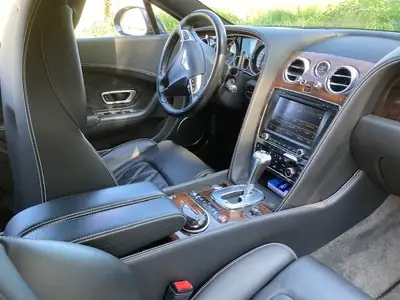 Bentley Continental 4.0 V8 — Coupé de prestige, 113 000 km, sans sinistre — Miniatur 16